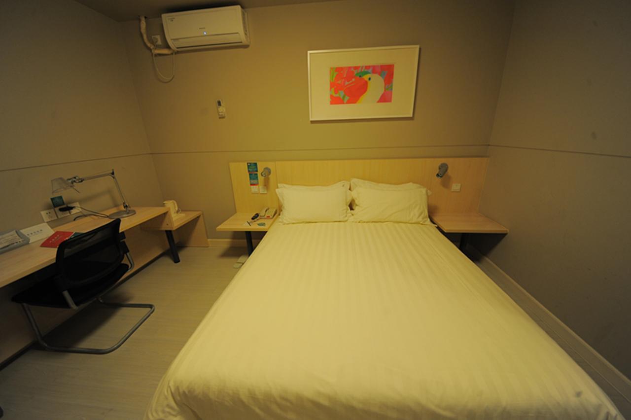 Jinjiang Inn Chengdu Chunxi Road Taiguli Hotel מראה חיצוני תמונה