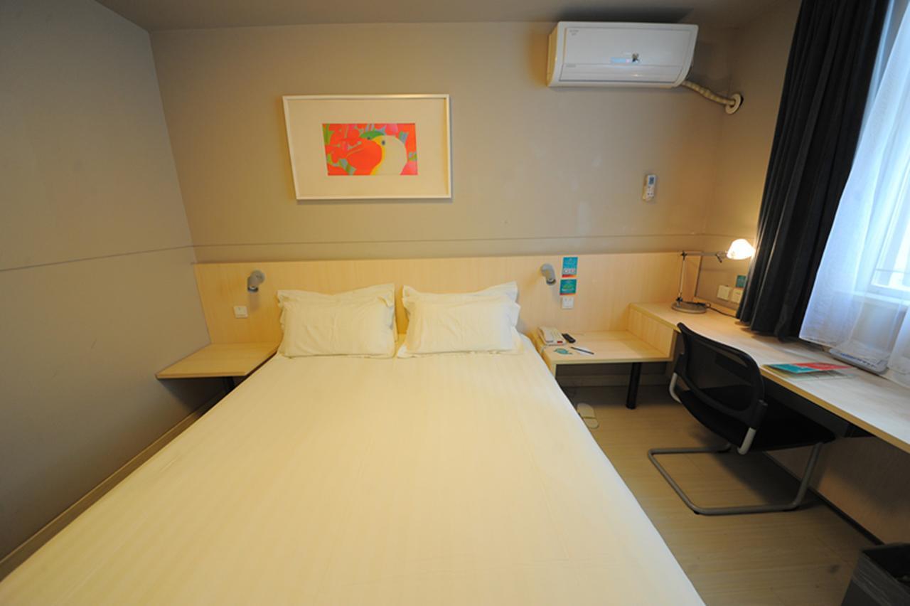 Jinjiang Inn Chengdu Chunxi Road Taiguli Hotel מראה חיצוני תמונה